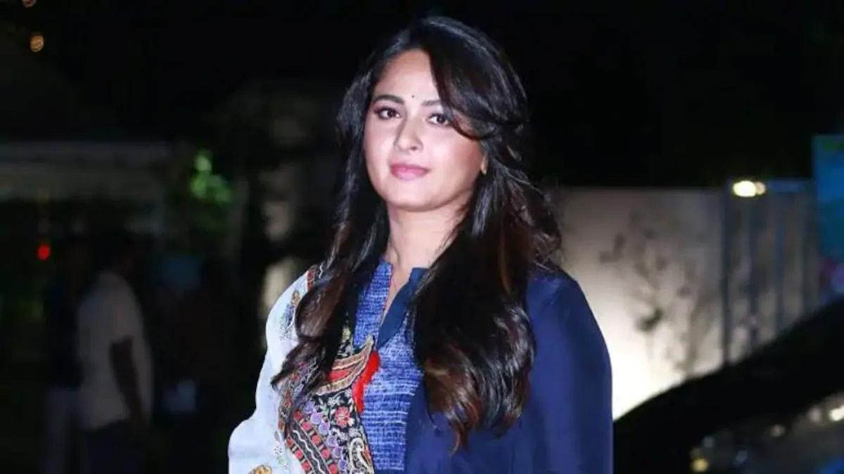 Anushka Shetty facing issue with weight loss