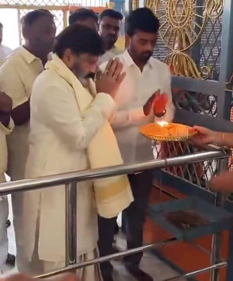 Balayya in Hindupur Hanuman Temple