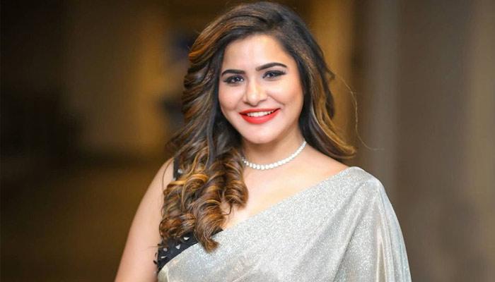 Bigg Boss Ashu Reddy who left in the middle of the interview