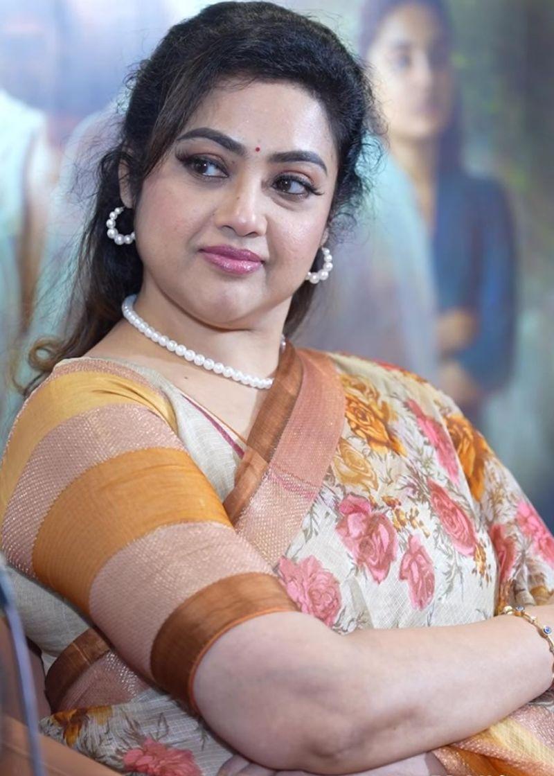 Drishyam star Meena's driverless taxi ride