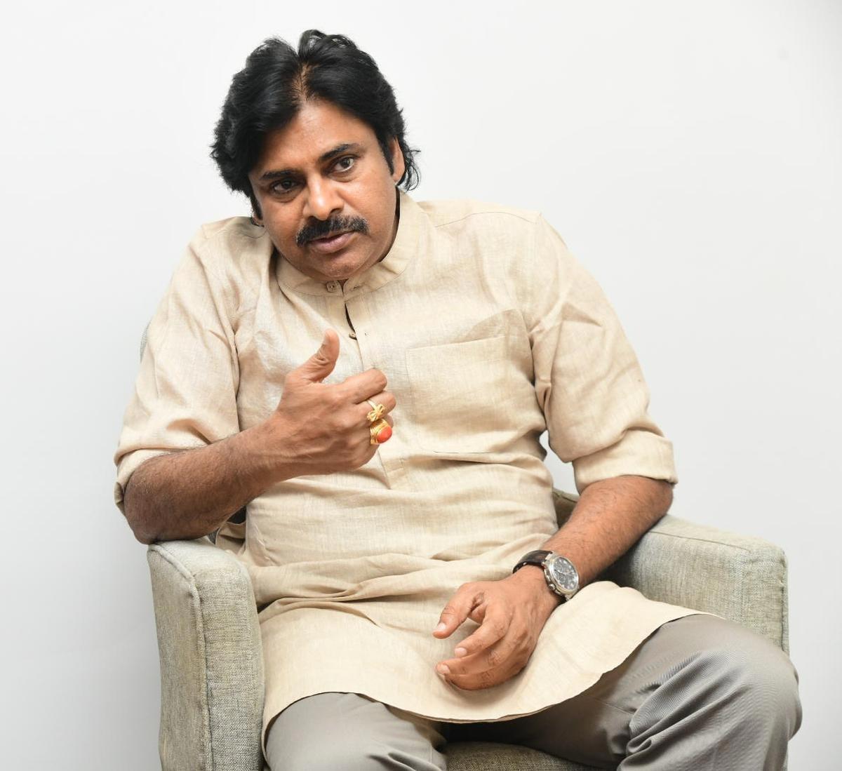 Pawan doing injustice to politics as well as films