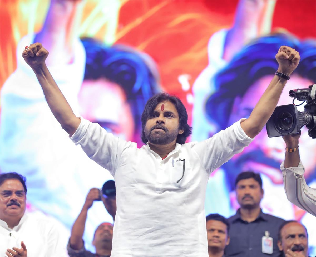 Pawan Kalyan thunderous roar on Jana Sena F-Day