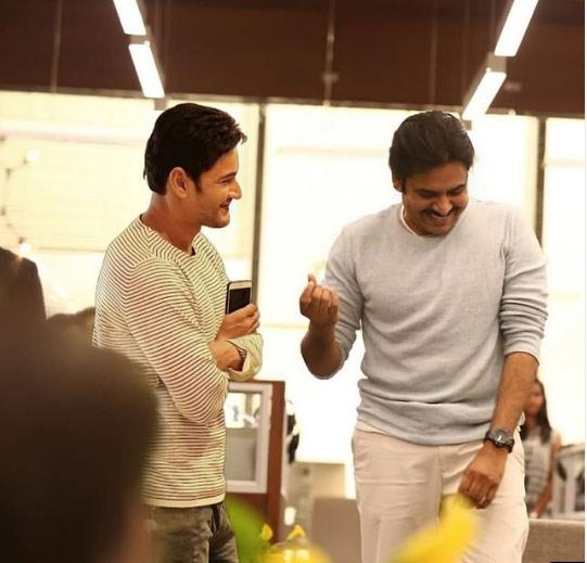 Pawan Kalyan wishes Mahesh Babu A Happy birthday