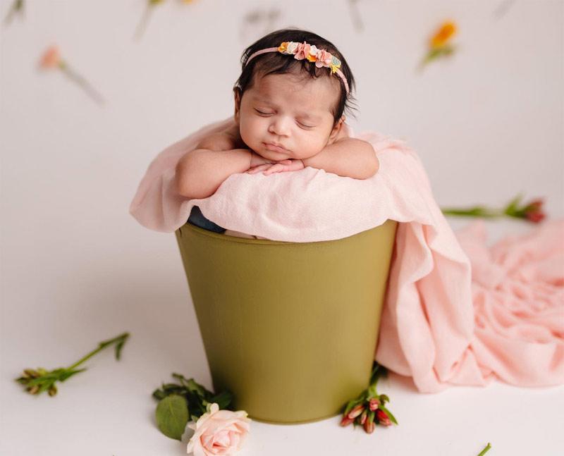 Praneetha daughter Arna first pic
