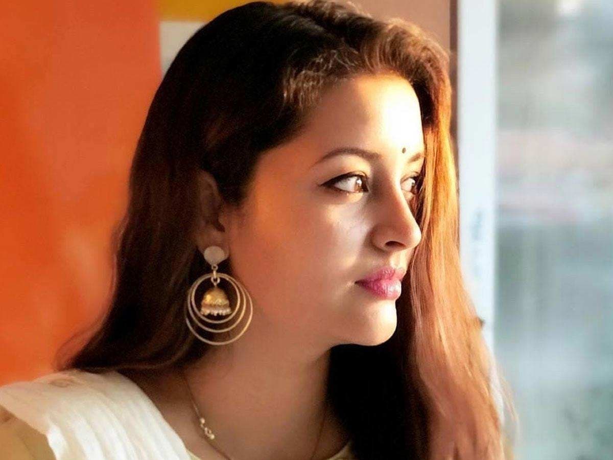 Renu Desai fire on Pawan fan