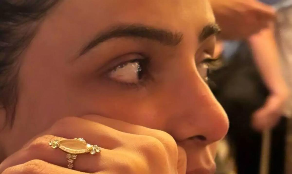 Samantha had secretly gotten engaged 