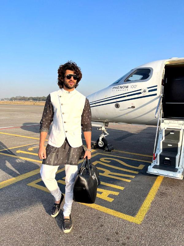 Tollywood celebrating Vijay Devarakonda B-Day?