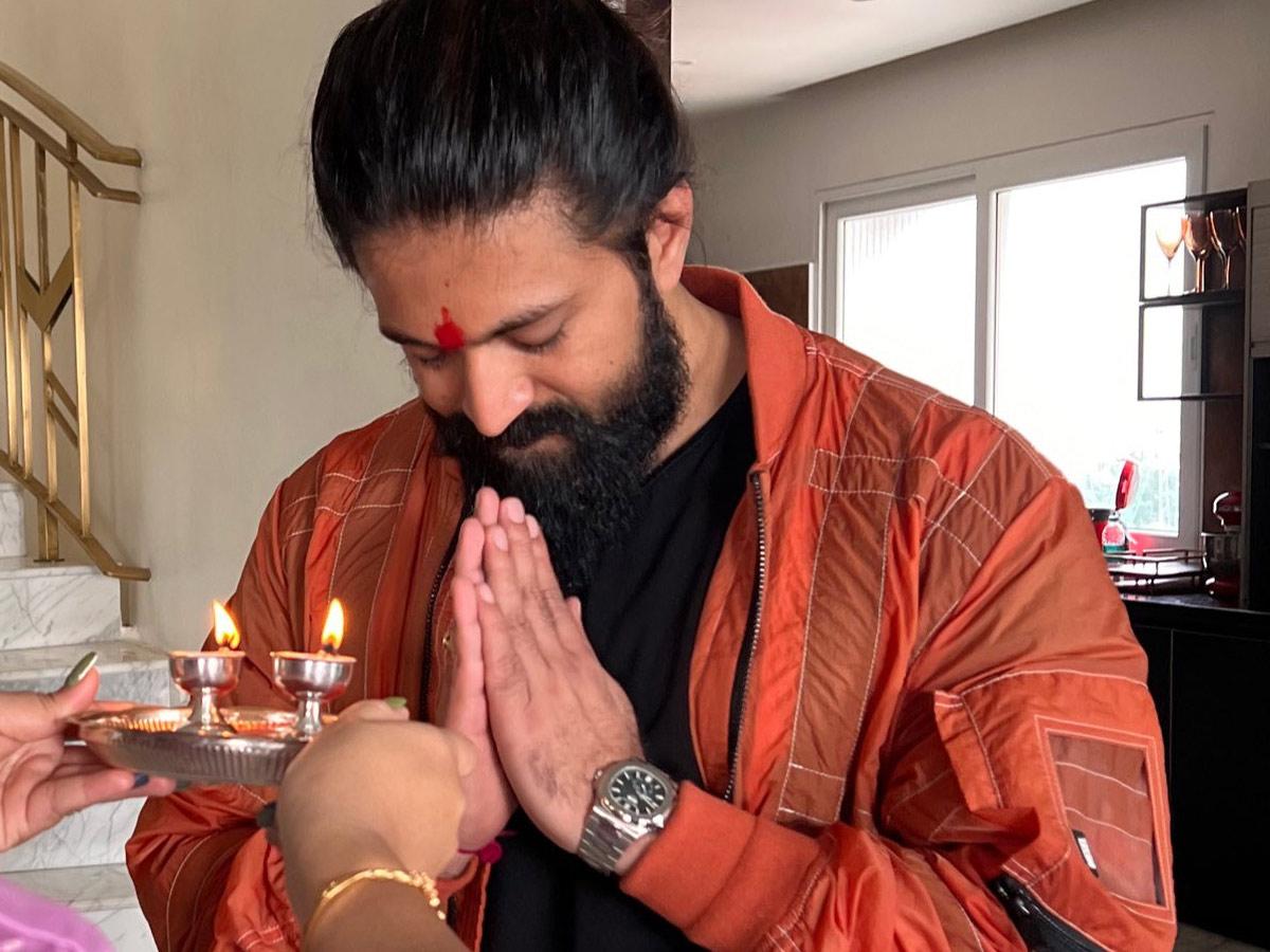 Yash in KGF look 