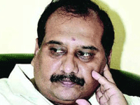 MS Raju's bad gesture for "Mahatma".