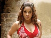 Mumaith's homely look