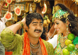 "A Aa E Ee" Movie Review
