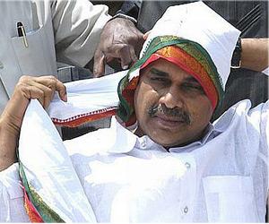Entire YSR Cabinet in Illegal Wealth