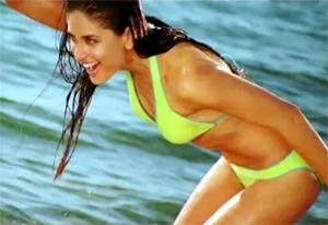 Heroine Bikini Show Before Family