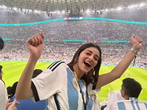 Ananya Pandey fan girl moment at FIFA 2022