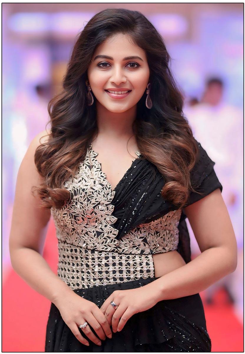 Anjali Raves About Cuss Words