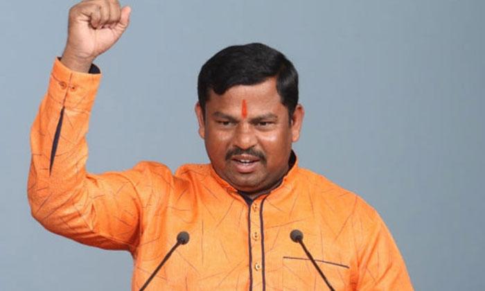 BJP MLA Vulgar Comment on Women, Says Sorry
