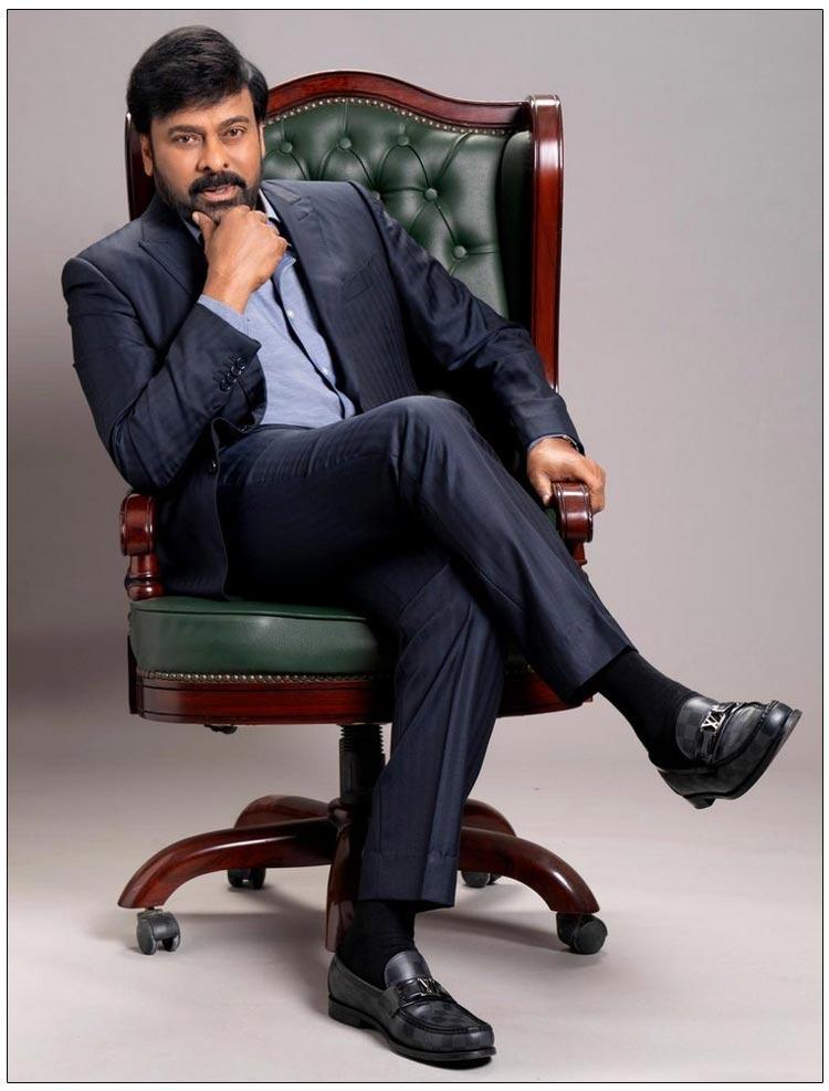 Chiranjeevi To Play Big Brother In Vishwambhara