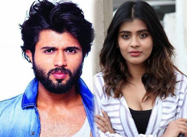 Actress Exposes Vijay Deverakonda's Double Standards