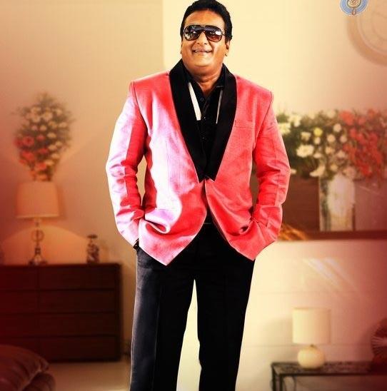 Balakrishna Fans Attacking Him!