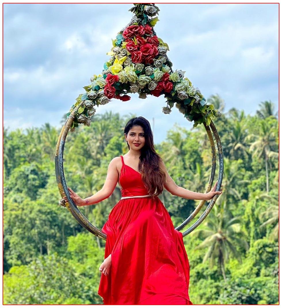 Iswarya Menon illuminates In Bali