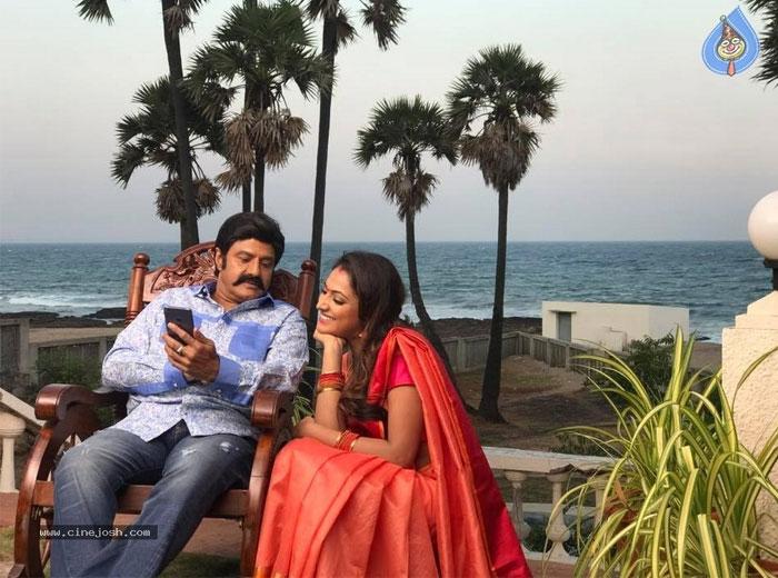 Haripriya Bowled By Balayya