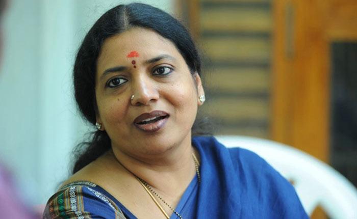 Jeevitha, Big Loss Before Garuda Vega