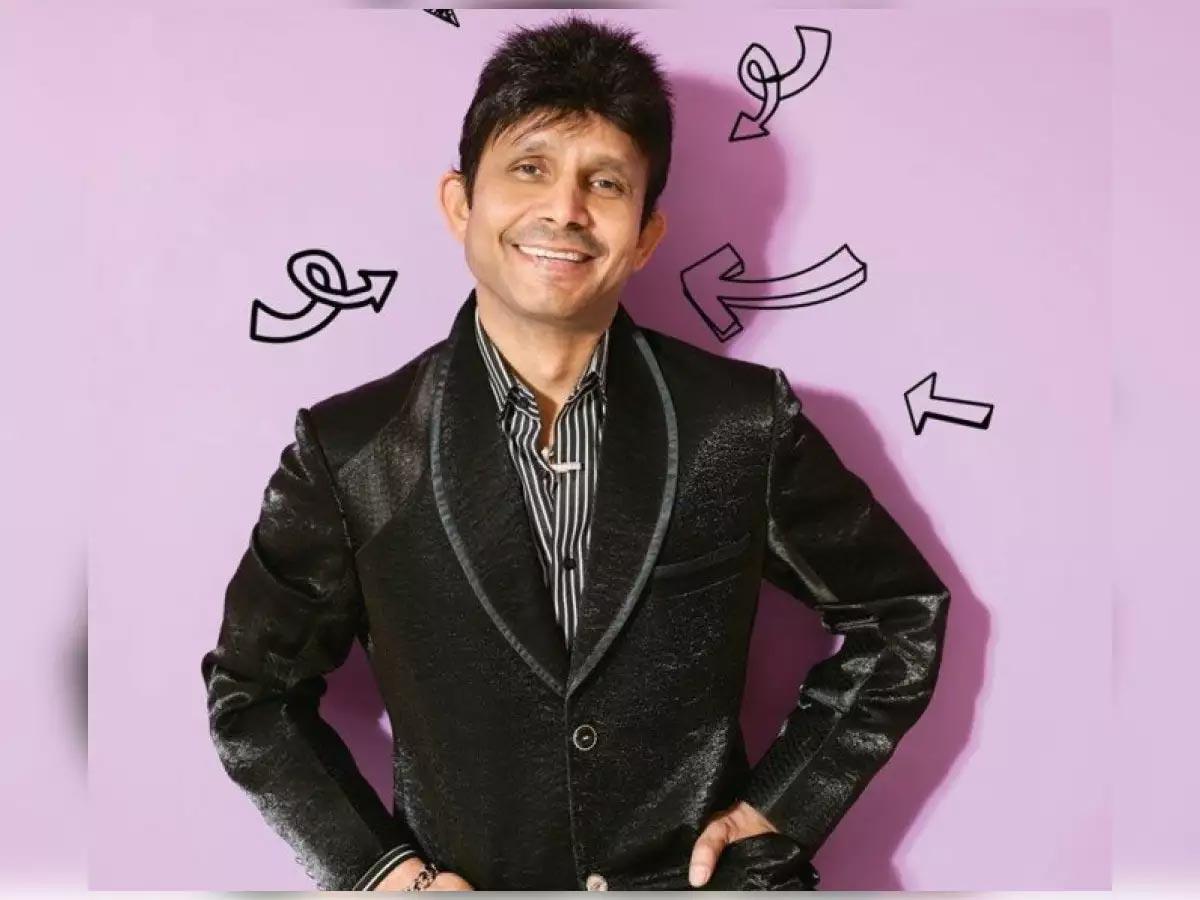 Controversial critic shocking allegation on Pathaan makers