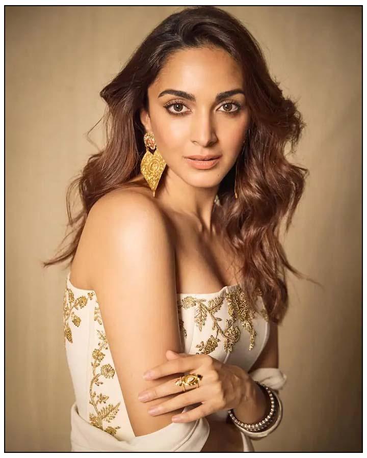Kiara Advani Exudes Elegance In Latest Photoshoot