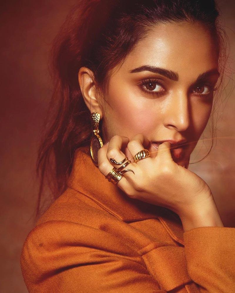 Kiara Advani is over the moon for RC15