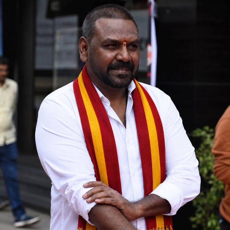 Lawrence powerful statement on political entry