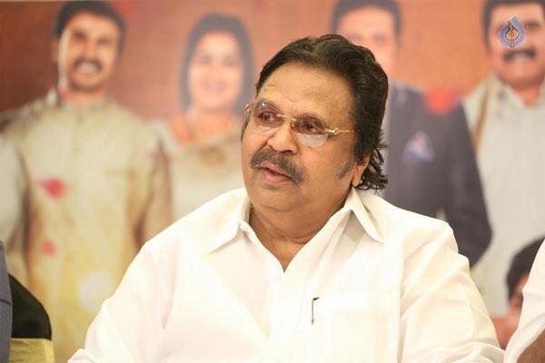 Dasari Threatens Heroines!