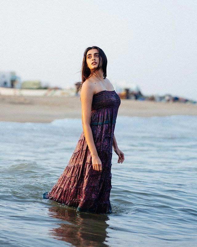 Manasa Chowdary beauty treat at beach