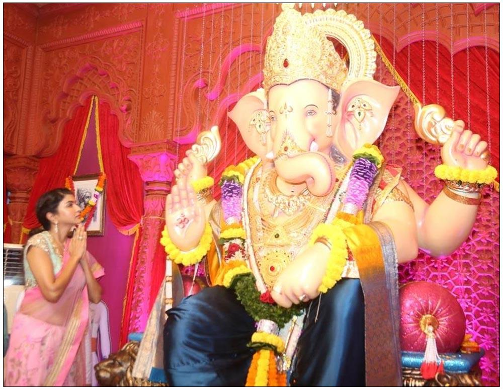 Manchu Lakshmi Mumbai Visit Attracts All