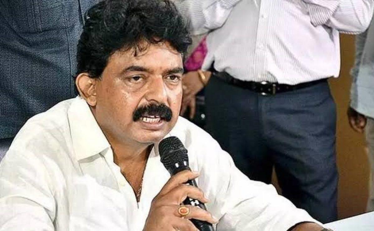 Minister's meet with Tollywood biggies: who gained the upper hand