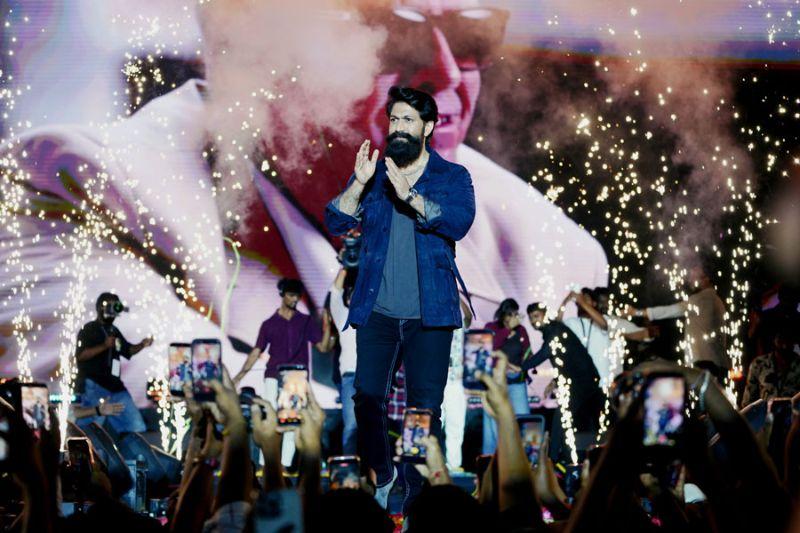 Mishap In Yash Toxic Pre Release Event At Hyderabad