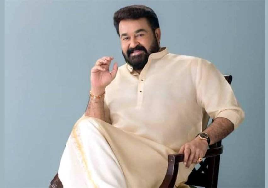 Mohan Lal At The Age Of 62 Rocks The Stage, Video Goes Viral