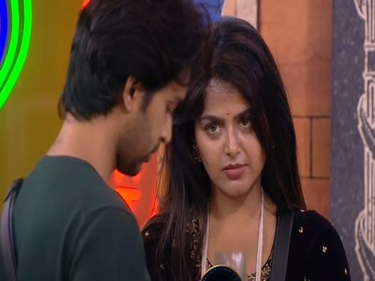 Monal Shocking Comments on Abijeet