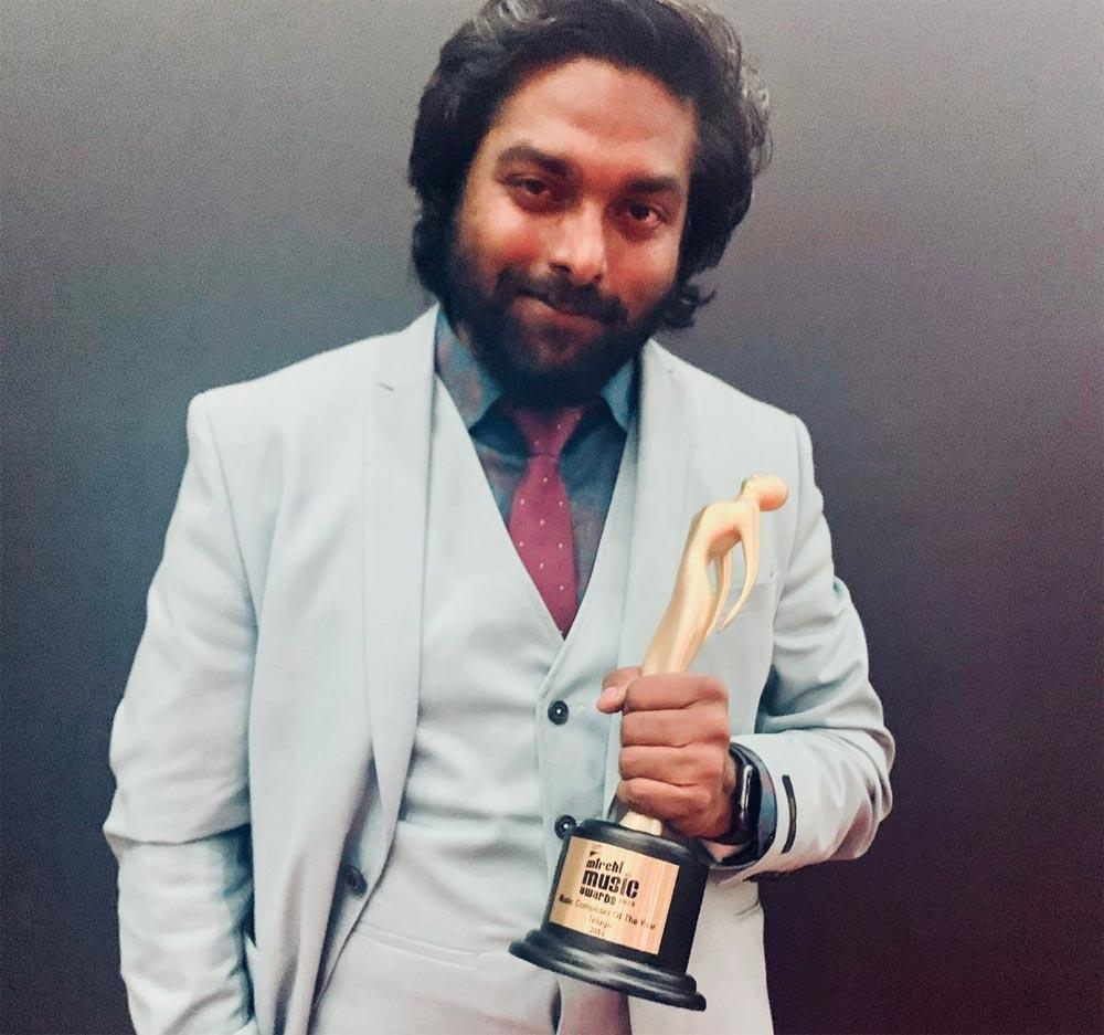 Mark K Robin Wins Appreciation For Chartbuster Album