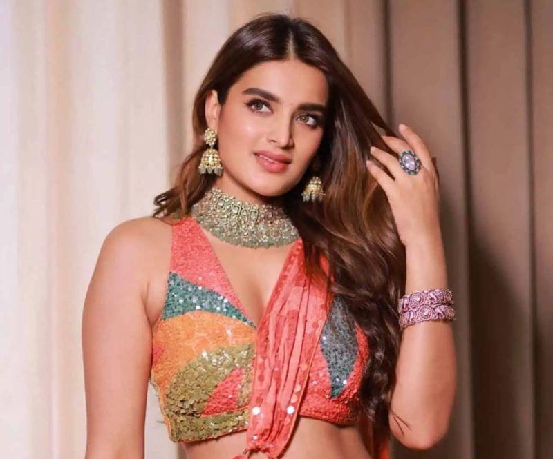 Nidhhi Agerwal appears before ED in Betting Apps case