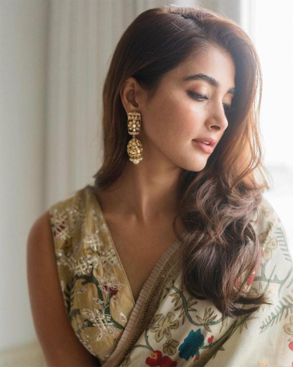 Pooja Hegde thrilled about representing India at the Cannes International Film Festival-2022