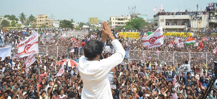 Prabhas Fans Shocked with Pawan Bheemavaram Decision?