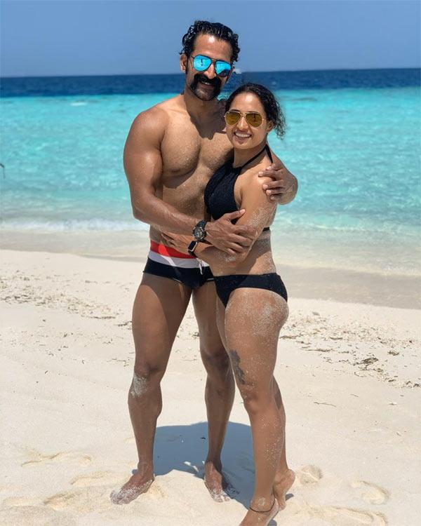 Pic Talk: Bigg Boss Hottie In Bikini With Hubby