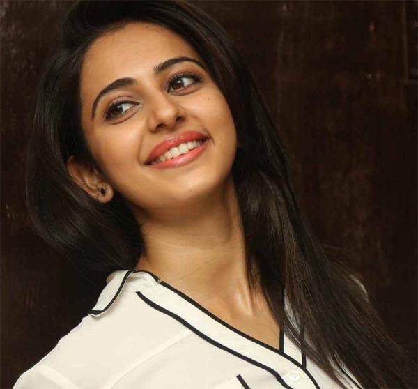 Rakul Going Back To Roots!