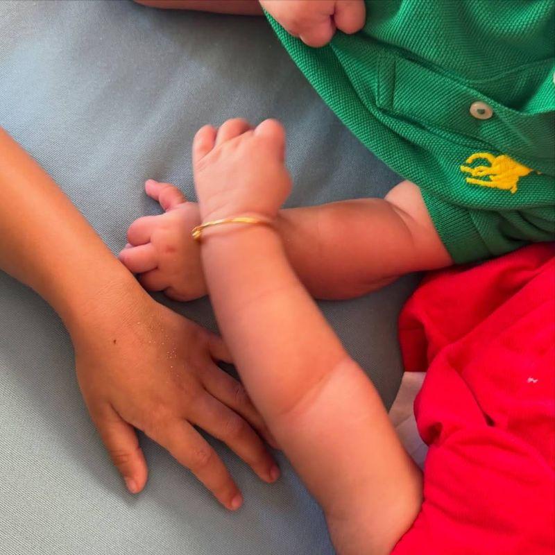 Ram Charan, Upasana twins first glimpse