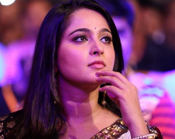 Anushka Losing the Control!