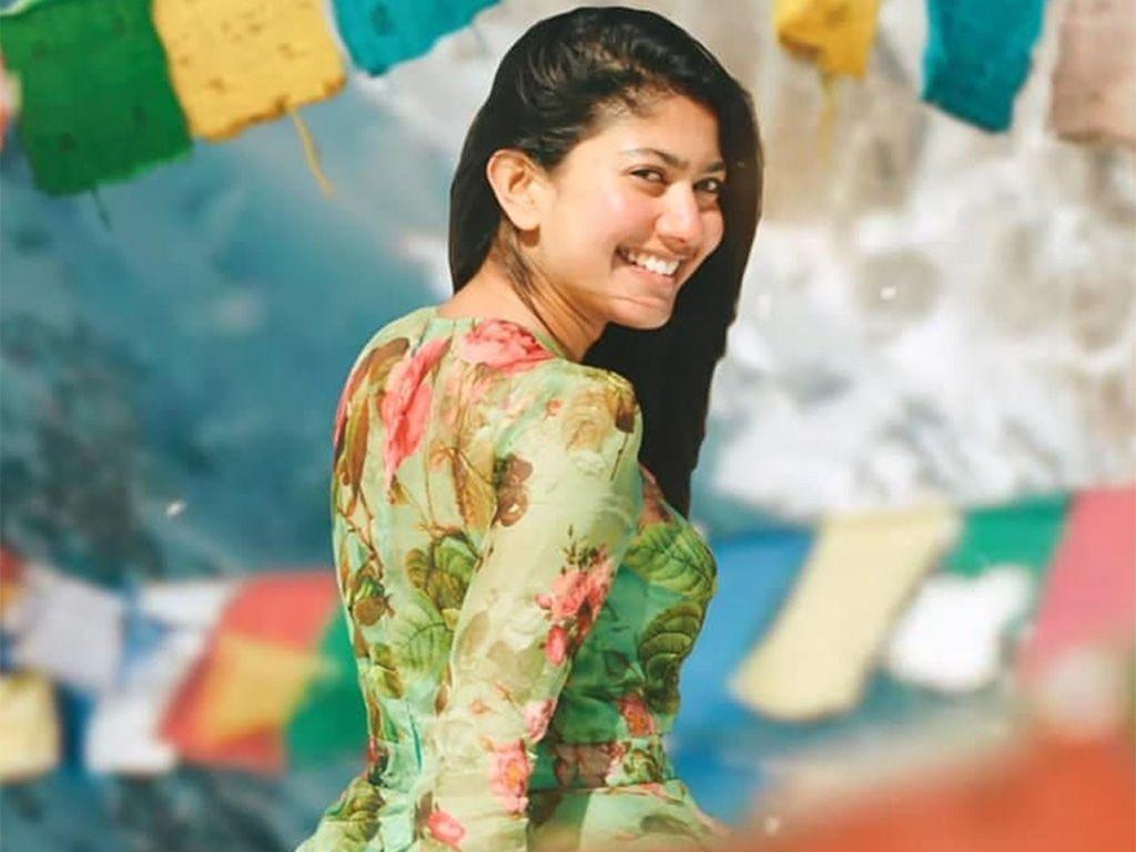 Buzz: Sai Pallavi's Quotes Huge Price