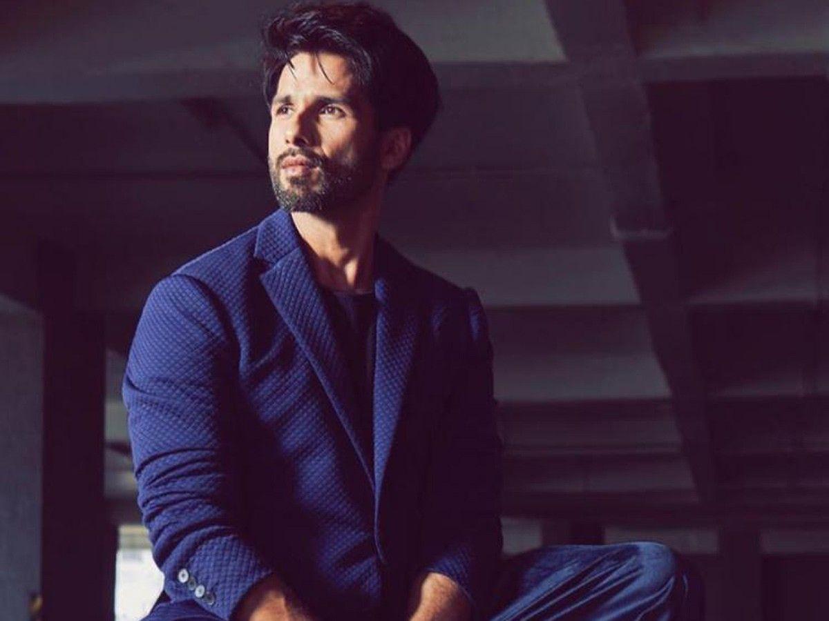 Vijay Beats Shahid Kapoor To Take Hefty Fee