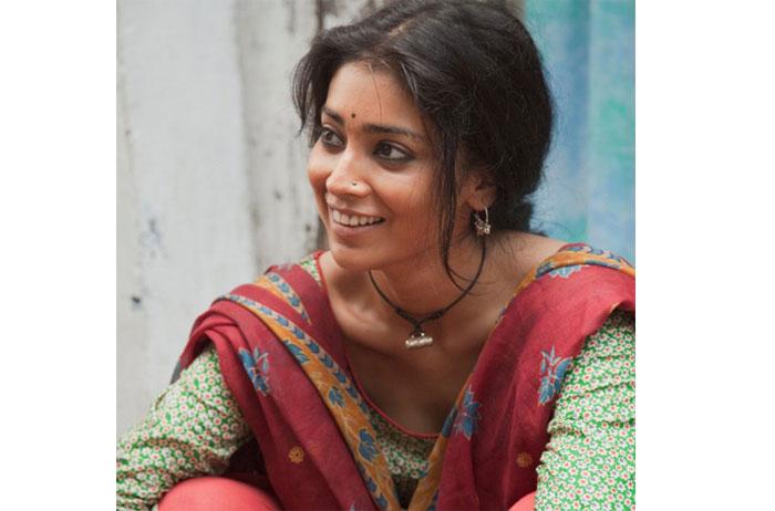 Shriya Becomes A Slum Girl!