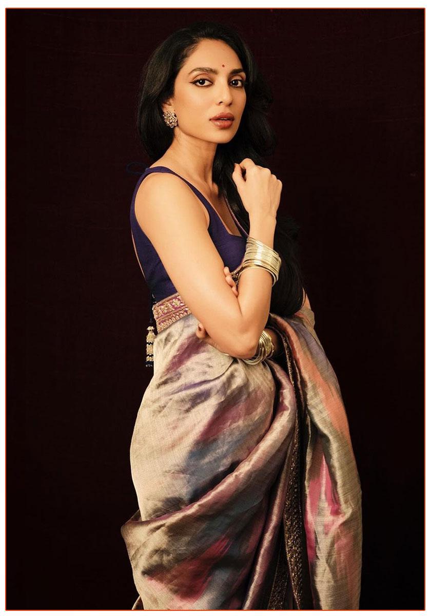 Sobhita Dhulipala Sparkles In Saree