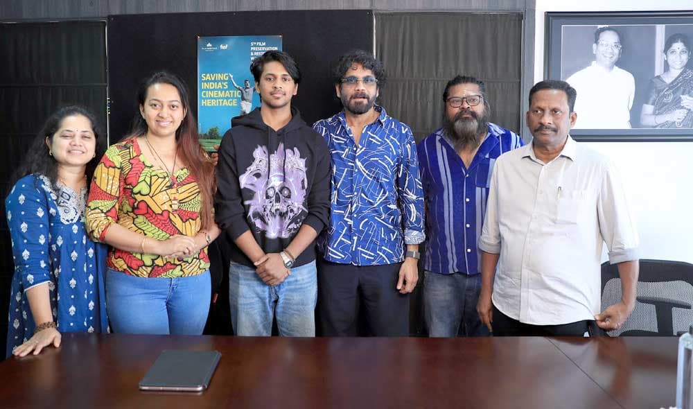 Nagarjuna Conveys Best Wishes - Purchases Thala Ticket On BookMyShow